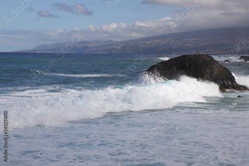 Brandung an der Nordküste von Teneriffa