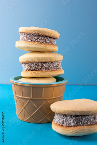 Alfajor de maisena argentino photo