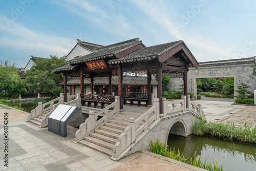Architectural Landscape of Suzhou Ancient Town © 昊 周