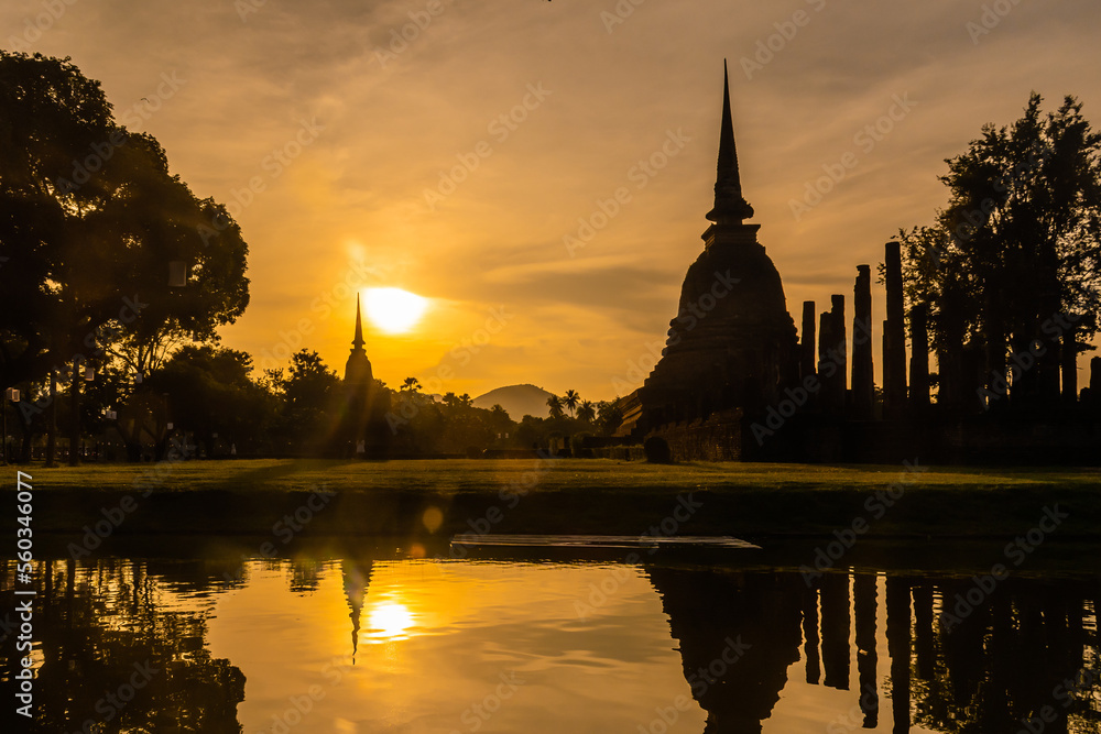 Fototapeta premium silhouette of Wat Temple beautiful temple in the historical park Thailand