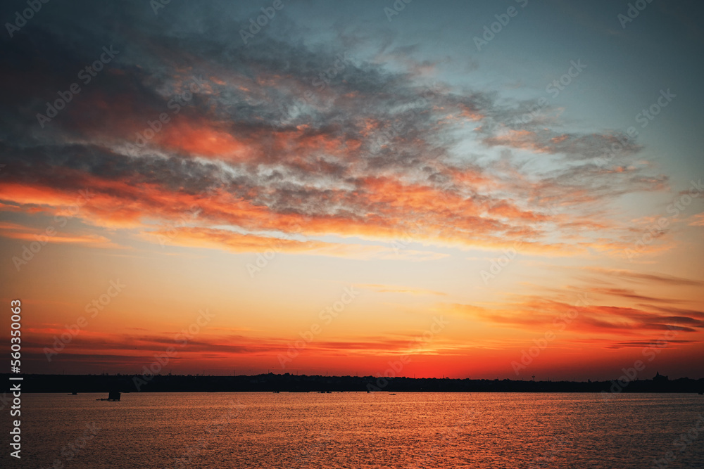 Obraz premium Beautiful sunrise on the river bank, place for fishing