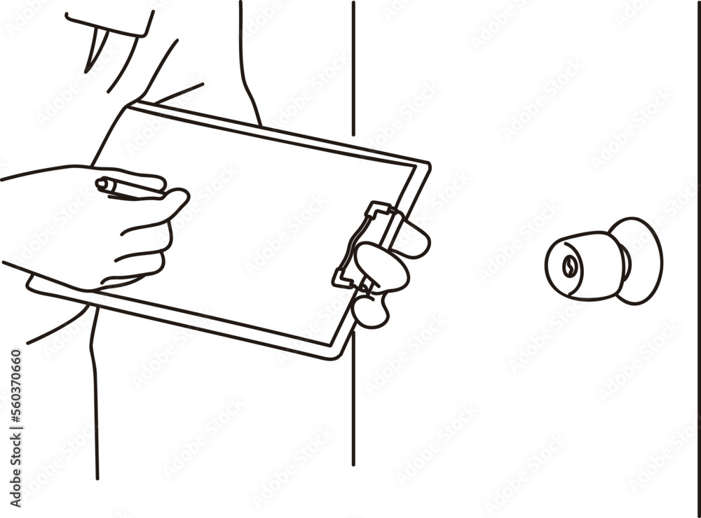 ドアをチェックする作業員 ドアをチェックする作業員