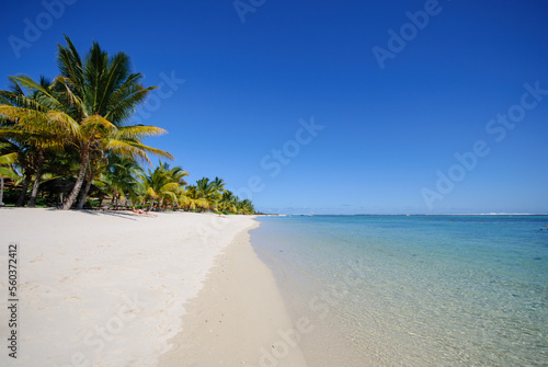 Beach Le Morne in Mauritius  © Mehdi