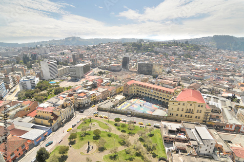 Fototapeta Naklejka Na Ścianę i Meble -  Panorama of the capital of Ecuador, Quito