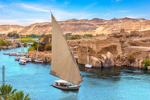 Obraz na płótnie Nile River scenery with famous sailboats, Aswan, Egypt w salonie