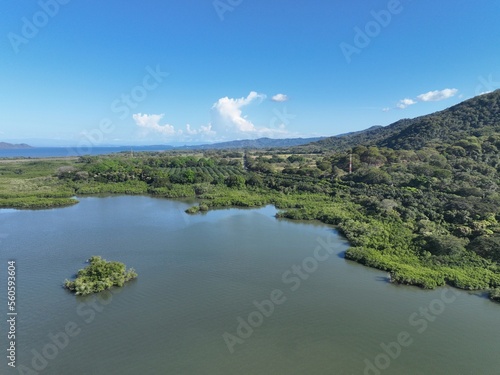 Fototapeta Naklejka Na Ścianę i Meble -  Tropical islands and mangrove in the Golfo de Nicoya, Isla Venado, in the Pacific coast of Costa Rica