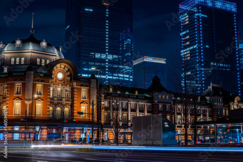 夜の東京駅