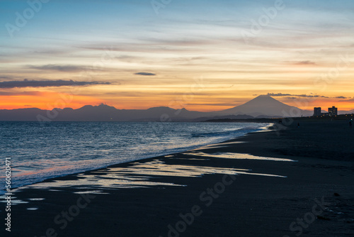 湘南辻堂海岸と富士山