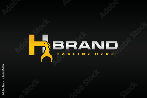 letter H grapple construction logo