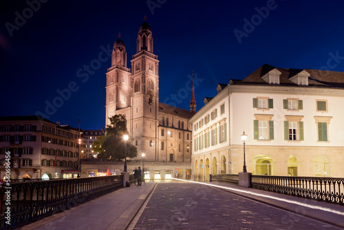 Historische Altstadt von Zürich am Abend, Schweiz