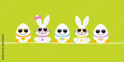 Sitzende Weiße Osterhasen Junge & Mädchen Mit 3 Ostereiern Sonnenbrille Banner Grün