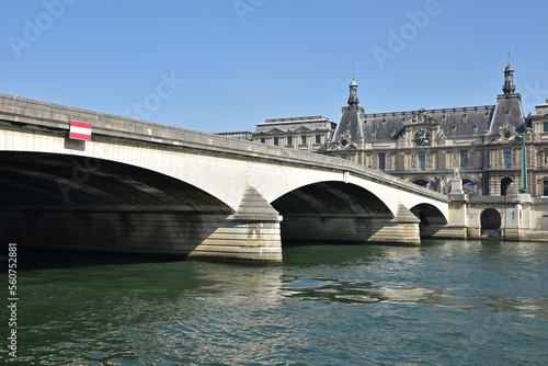 Pont sur la Seine à Paris. France © JFBRUNEAU