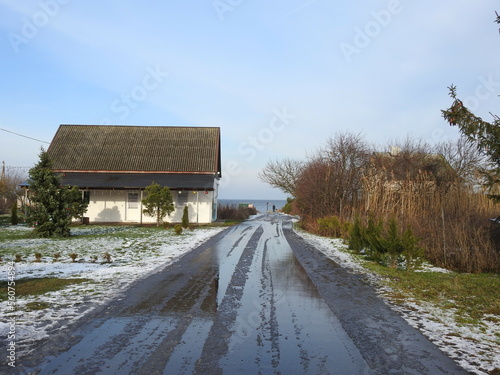 Fotografi russian village near curonian lagoon, baltic sea