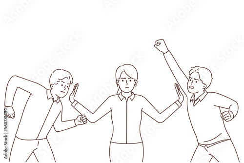 Woman stop aggressive men before fight 