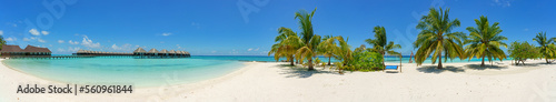  Beautiful maldives tropical island - Panorama © Igor