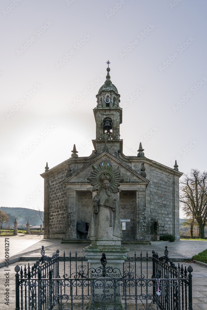 Santuario de A Nosa Señora dos Milagres de Amil, en Moraña (Galicia, España)