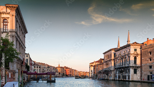 Venezia.Palazzi del Canal Grande verso Rialto  © Guido