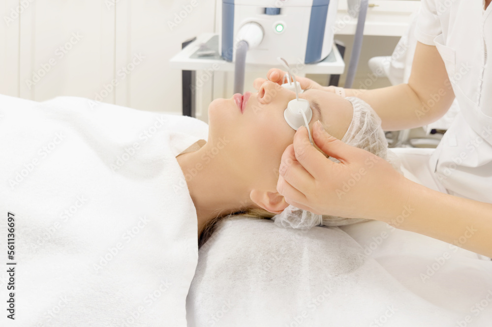 Obraz premium Middle aged woman portrait, cosmetology concept,cosmetic procedures at the dermatologist