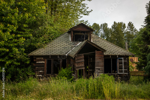 old abandon wooden house in British Colombia 