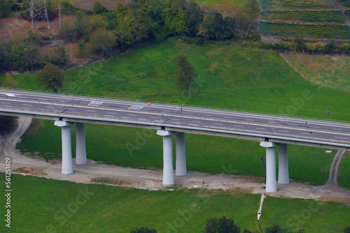 Viadotto di un' autostrada visto dall'alto photo