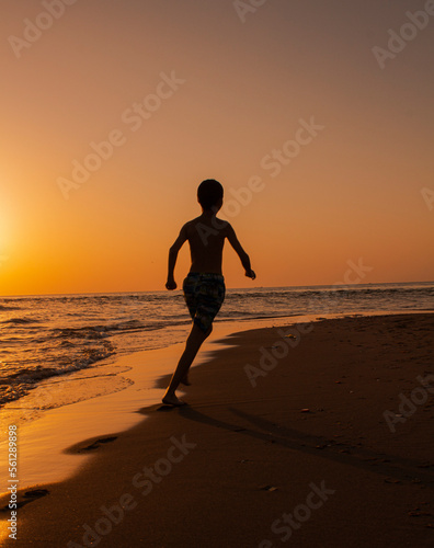sunset, beach, sea, silhouette, woman, sun, ocean, water, sky, running, sunrise, people, nature, run, sport, summer, fitness, runner, coast, sand, dusk, waves, outdoors, person, evening