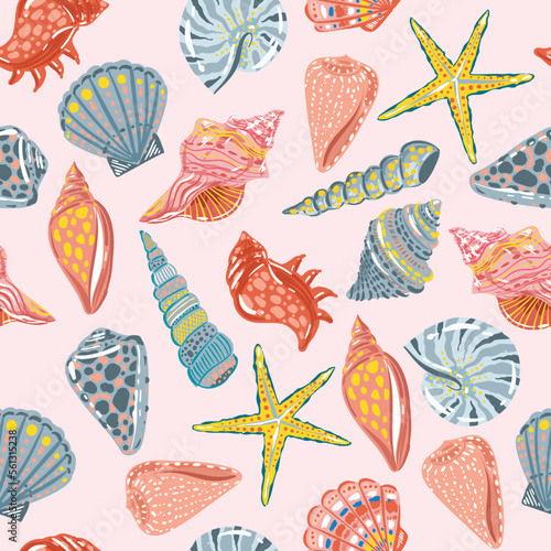 Beautiful seashells, corals and starfishes Seamless pattern