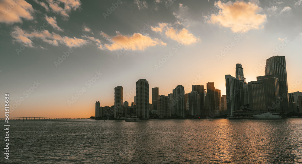 Fototapeta premium city skyline at sunset miami usa Florida 