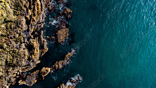 Принти на полотні Ocean meets jagged cliff