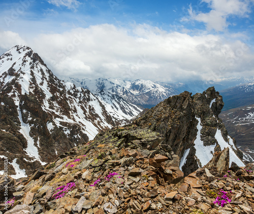 Tableau sur toile Mountain view from the Karlesjoch cable ski lift upper station (3108m