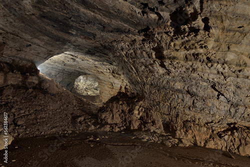 Caving Expedition to explore the caves of the Tongzi mastersystem in northern Wulong County, Chongqing Province of China photo