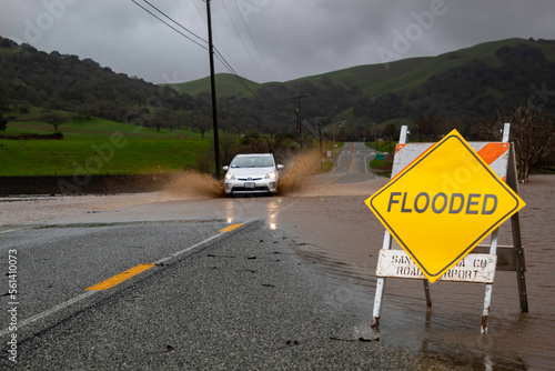 Street Flood warning sign in Gilroy CA