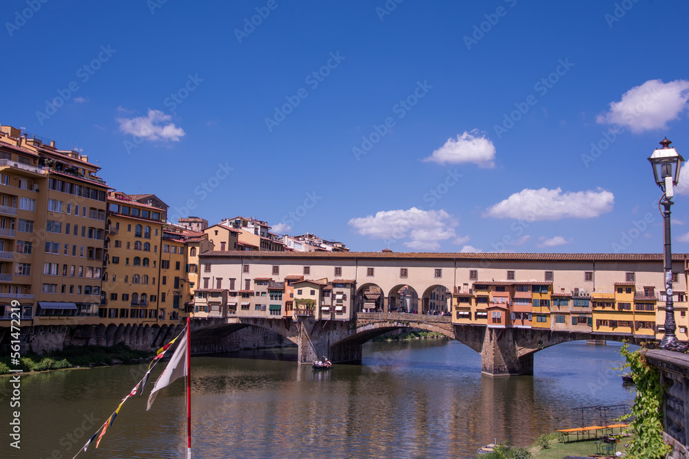 Obraz premium Ponte Vecchio over Arno river in Florence, Italy