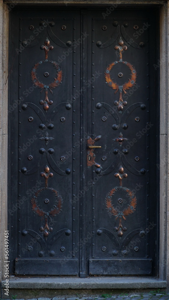 door. old wooden Front Door of a Traditional European Town House. Big Double Arch Door door. old wooden Front Door of a Traditional European Town House. Big Double Arch Door