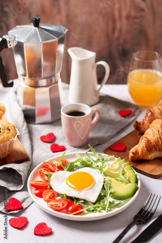 Breakfast for wife or girlfriend on Valentines Day, Womens Day or Mothers Day