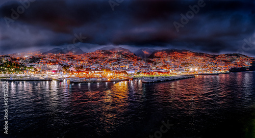 Funchal bei Nacht - Funchal by night © tom-pic-art