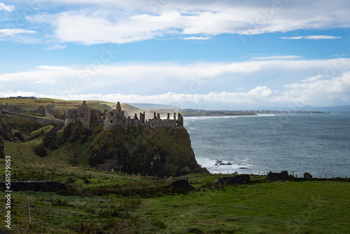 Φωτογραφία Dunluce Castle ruined medieval castle in Northern Ireland, seat of Clan MacDonnell