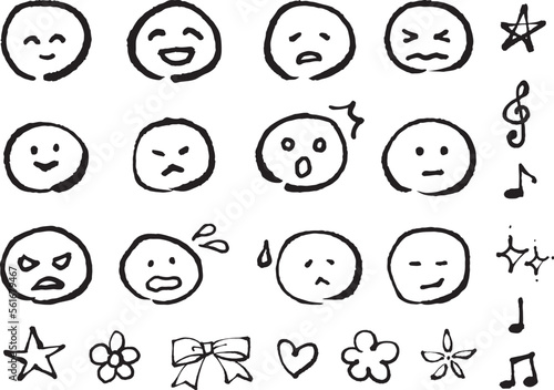 ペンで描いた顔とマークのアイコンセット