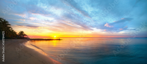 Fototapeta Naklejka Na Ścianę i Meble -  Panoramic view tropical beach Ong Lang at sunset, Phu Quoc island. Vietnam.