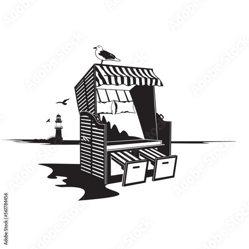 Strandkorb an der Ostsee mit Leuchtturm und Möwen