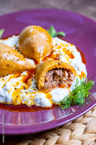 İçli Köfte Sofrası