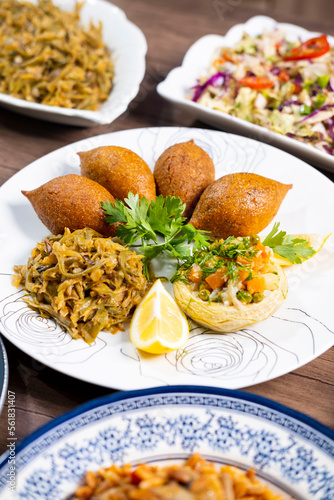 İçli Köfte Sofrası