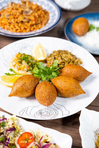 İçli Köfte Sofrası