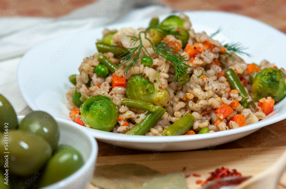 Pearl barley porridge