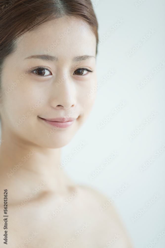 若い女性 若い女性