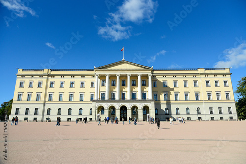 ノルウェーの首都オスロにある美しい王宮の風景