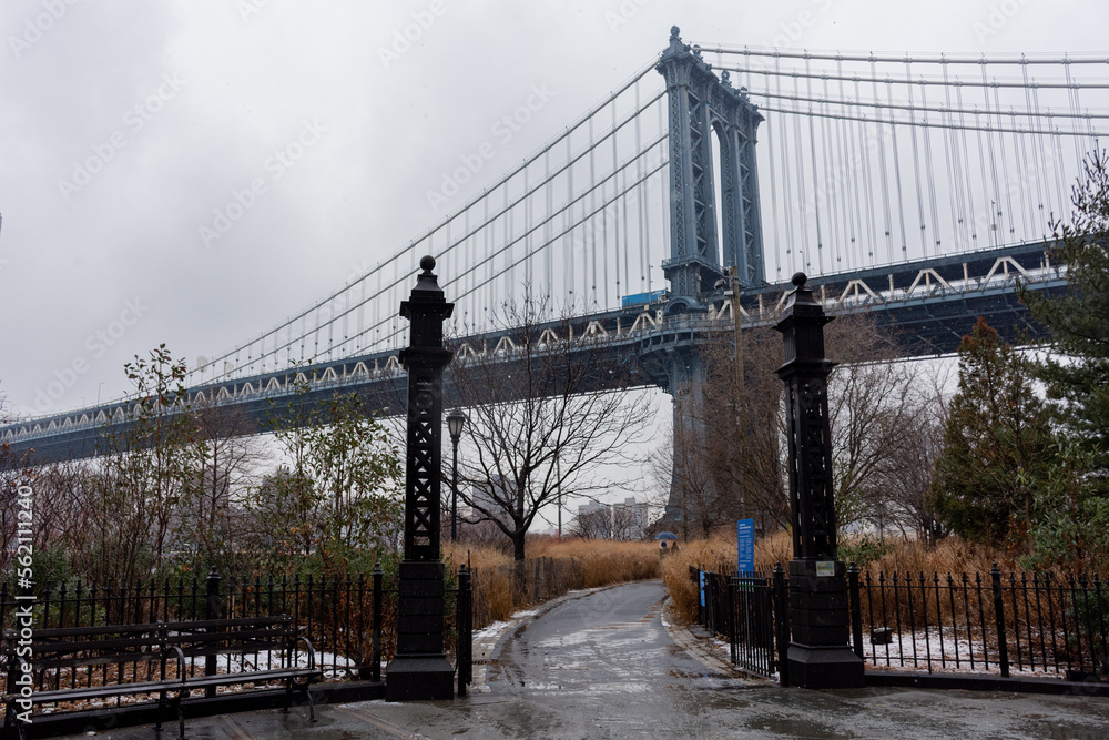 Fototapeta premium Landscape, City, New York, Water, Buildings, Architecture, Bridge, skyline, river, downtown, urban, building, reflection, landscape, nyc, travel, park