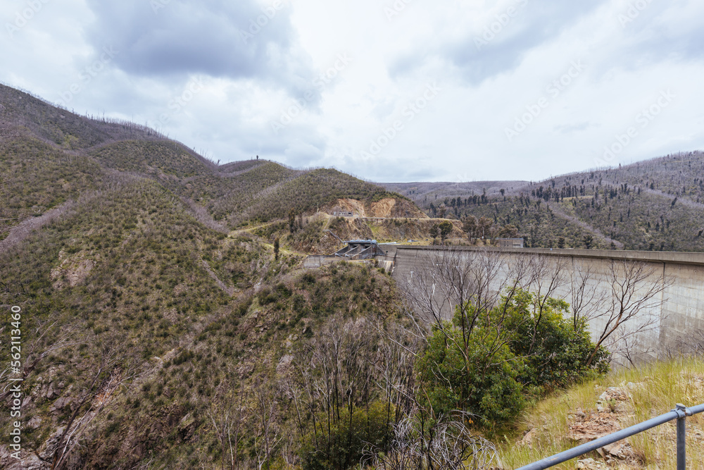 Obraz premium Tumut Pond Dam in New South Wales Australia