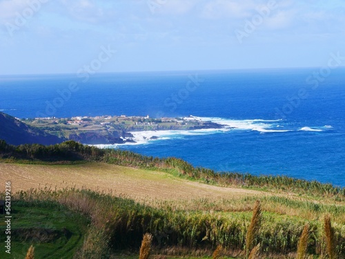 Village d'Ajuda da Bretanha sur la côte Atlantique à l'ouest de l'île de Sao Miguel dans l'archipel des Açores au Portugal. Europe