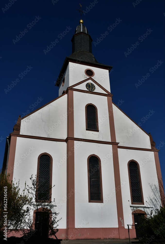 St.-Philippus-und-Jakobus-Kirche in Mittelstrimmig / Hunsrück