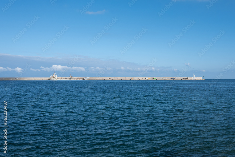 il mare visto dal porto di Palermo
